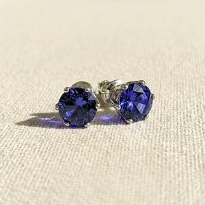 90s Vintage Tanzanite Violet-Blue Studs made w/ Swarovski Crystal Elements 925